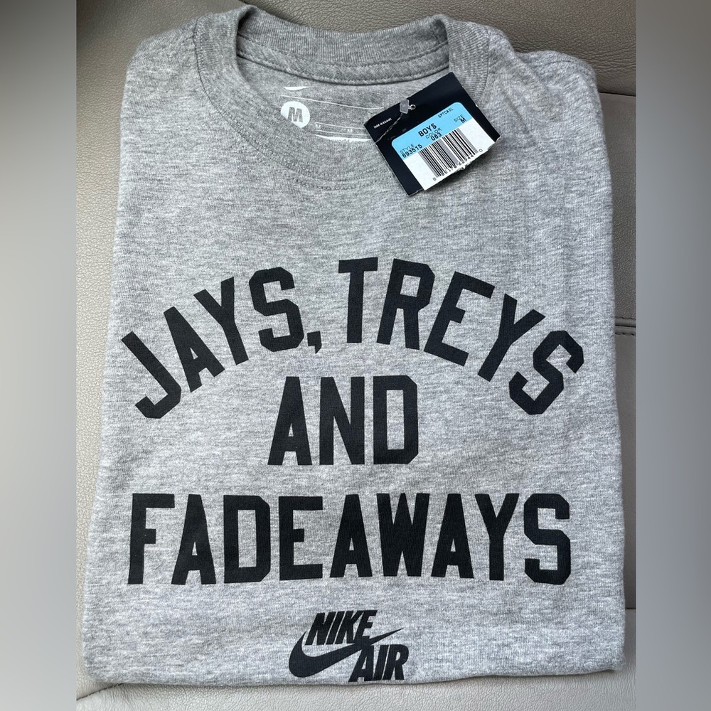 Nike Medium-Boys size gray shirt